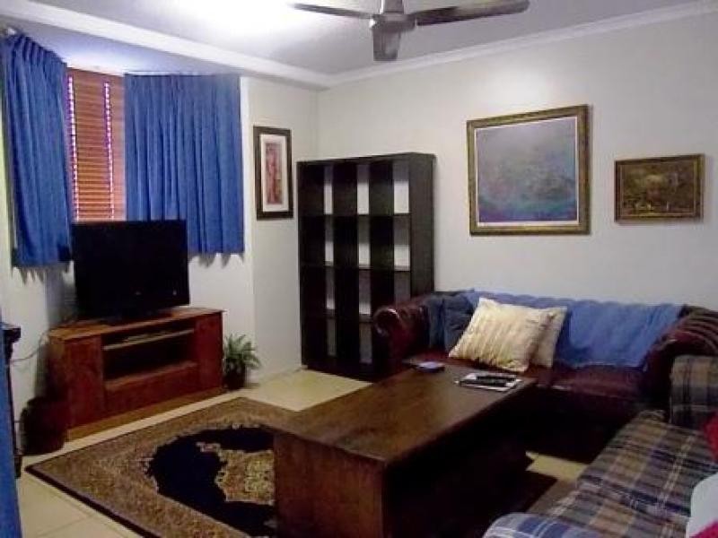 566 The Esplanade, Urangan QLD 4655