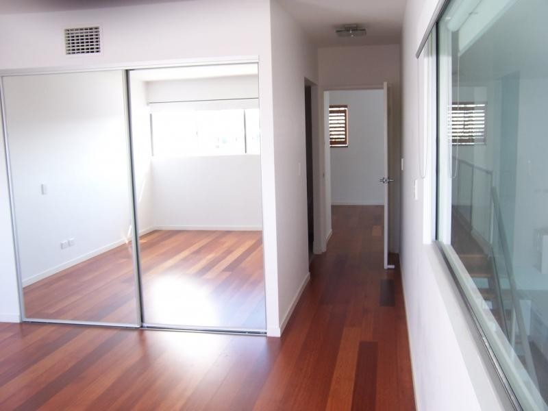 1 1 Ella St, Newstead QLD 4006