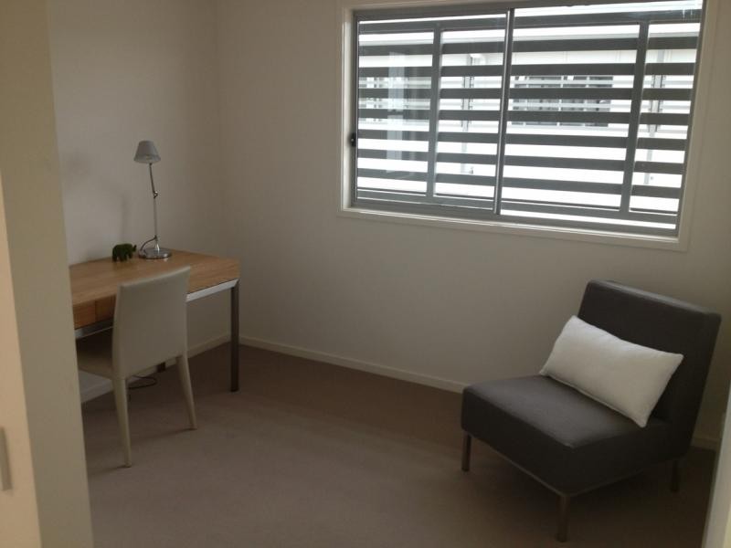 2 Beezley Street, Glen Eden QLD 4680