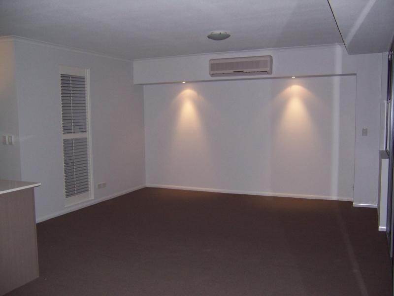 42 Pelican Waters Blvd, Pelican Waters QLD 4551