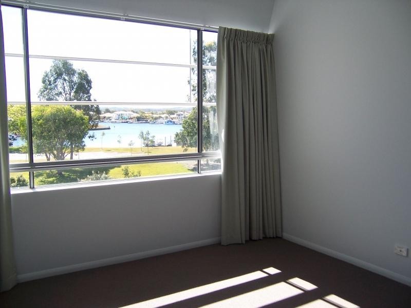 42 Pelican Waters Blvd, Pelican Waters QLD 4551