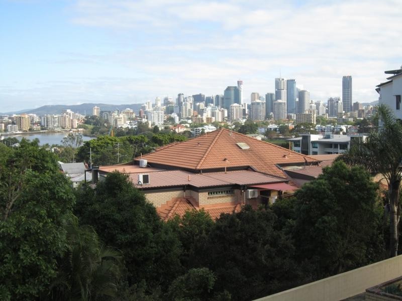 70 Norman Crescent, Norman Park QLD 4170