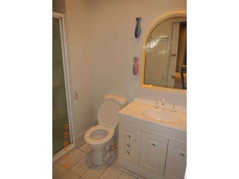 14 Cook Cl, Southport QLD 4215