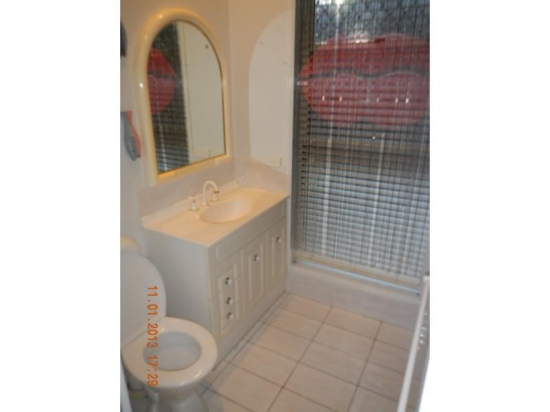 14 Cook Cl, Southport QLD 4215
