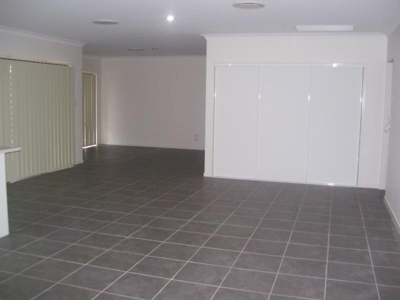 Springfield Lakes QLD 4300