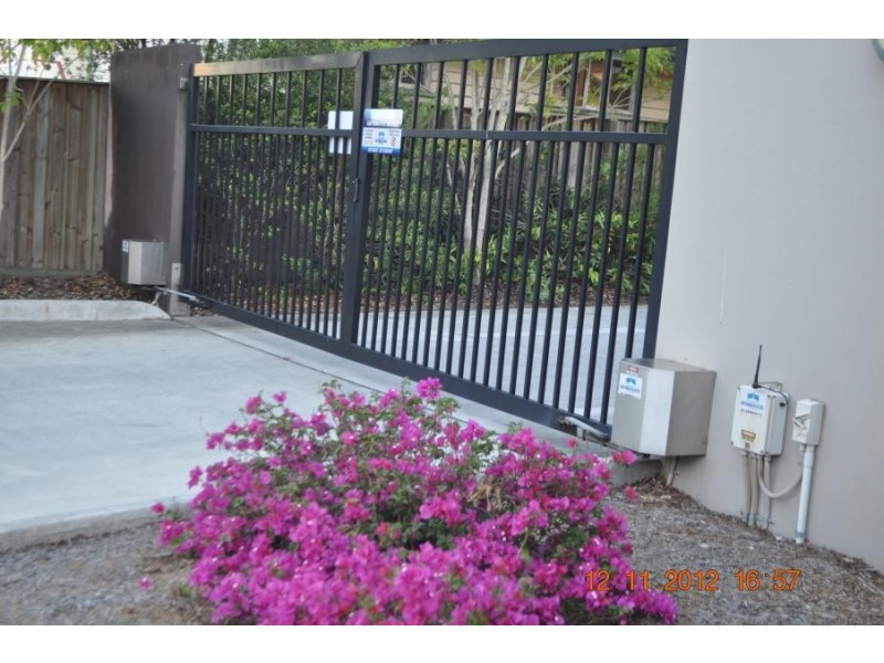 1848 Logan Road, Upper Mount Gravatt QLD 4122