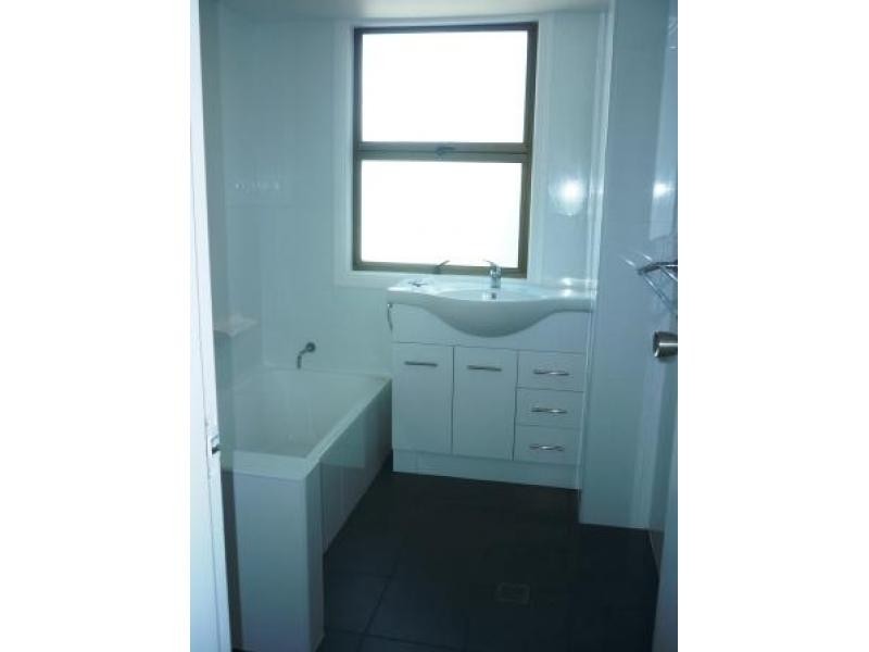 415 Boat Harbour Drive, Torquay QLD 4655