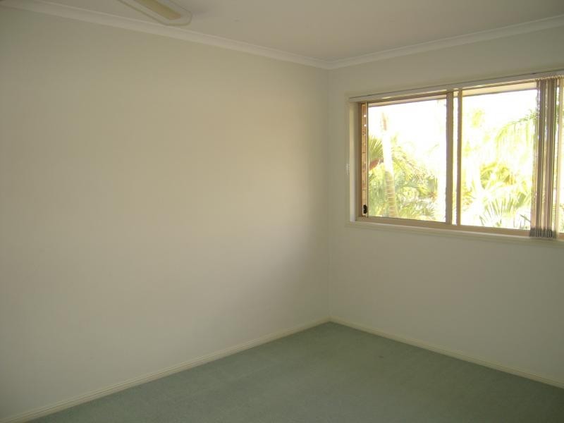 643 Pine Ridge Road, Biggera Waters QLD 4216