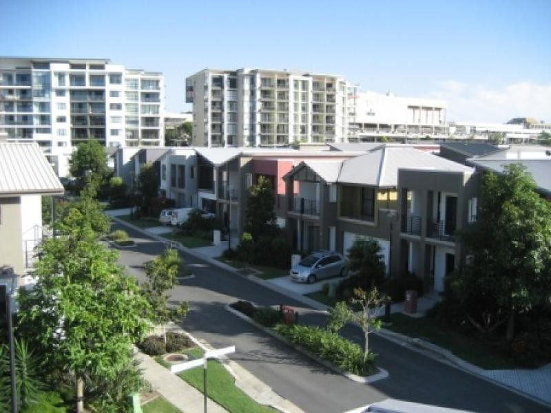 16 Surbiton Court, Carindale QLD 4152