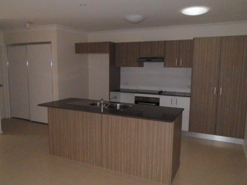 230 Pulgul St, Urangan QLD 4655