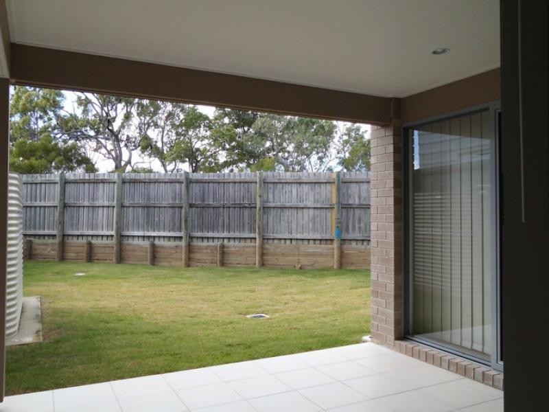 230 Pulgul St, Urangan QLD 4655