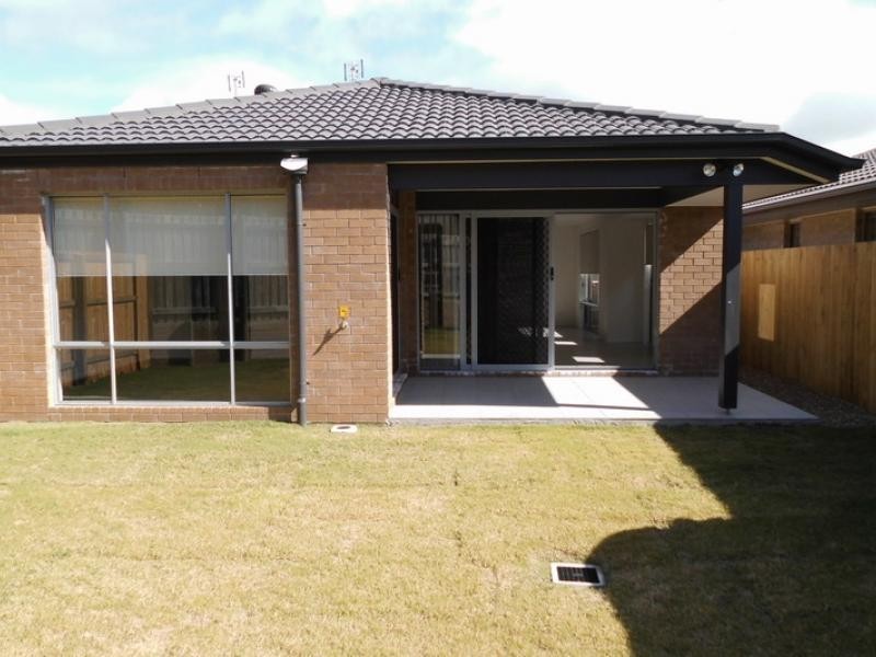 230 Pulgul St, Urangan QLD 4655