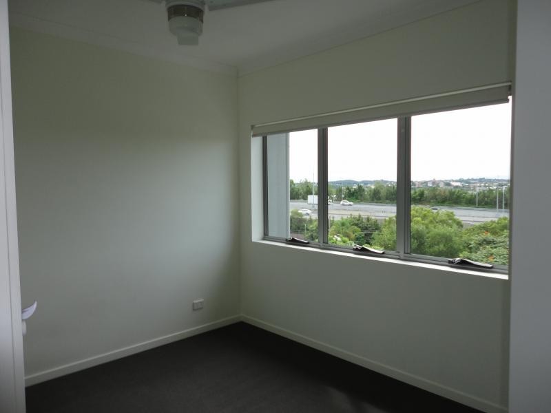 28 Carl Street, Buranda QLD 4102