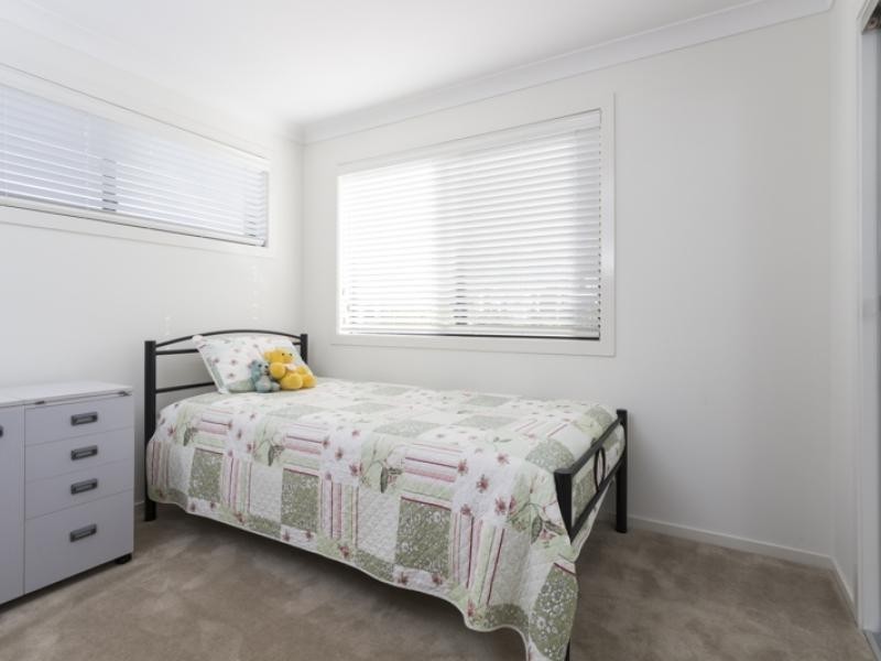 16 Surbiton Court, Carindale QLD 4152