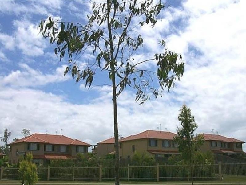 191 Greenacre Drive, Arundel QLD 4214