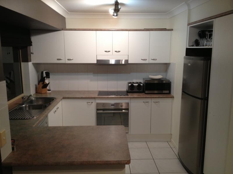 191 Greenacre Drive, Arundel QLD 4214