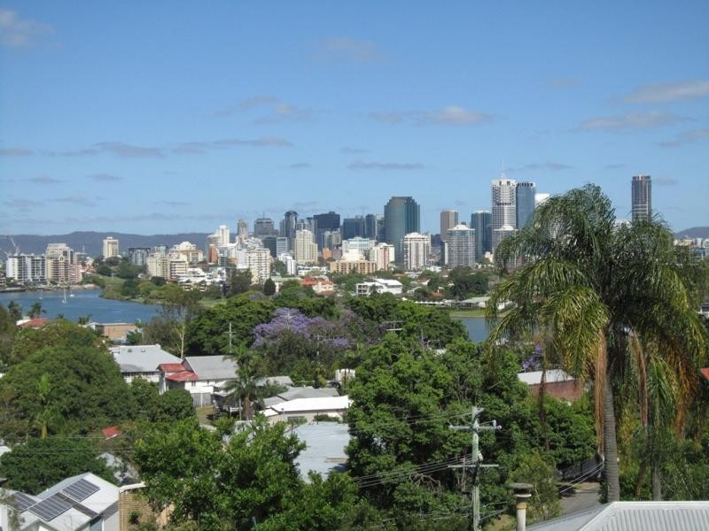 70 Norman Crescent, Norman Park QLD 4170