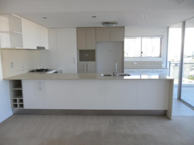 53 Darrambal, Chevron Island QLD 4217