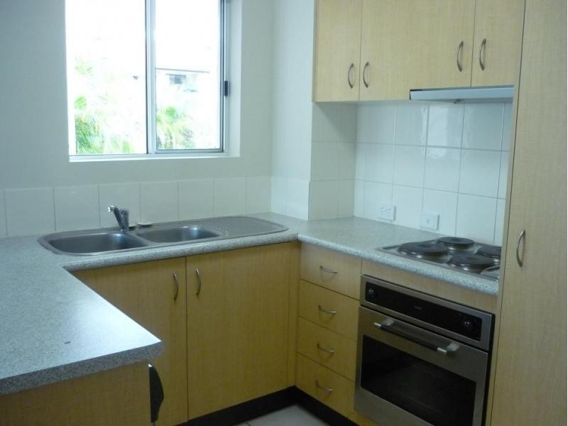 3-5 Norman Street, Southport QLD 4215