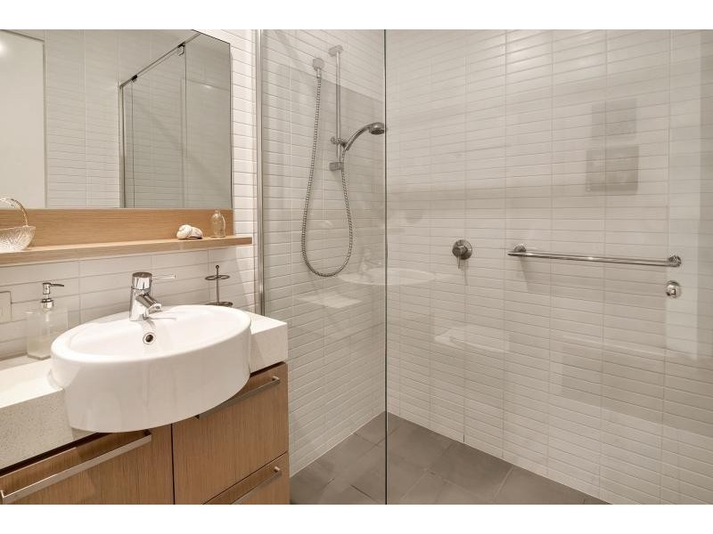 3505/323 Bayview Street, Hollywell QLD 4216