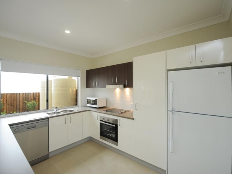 1 Cavella Drive, Glen Eden QLD 4680