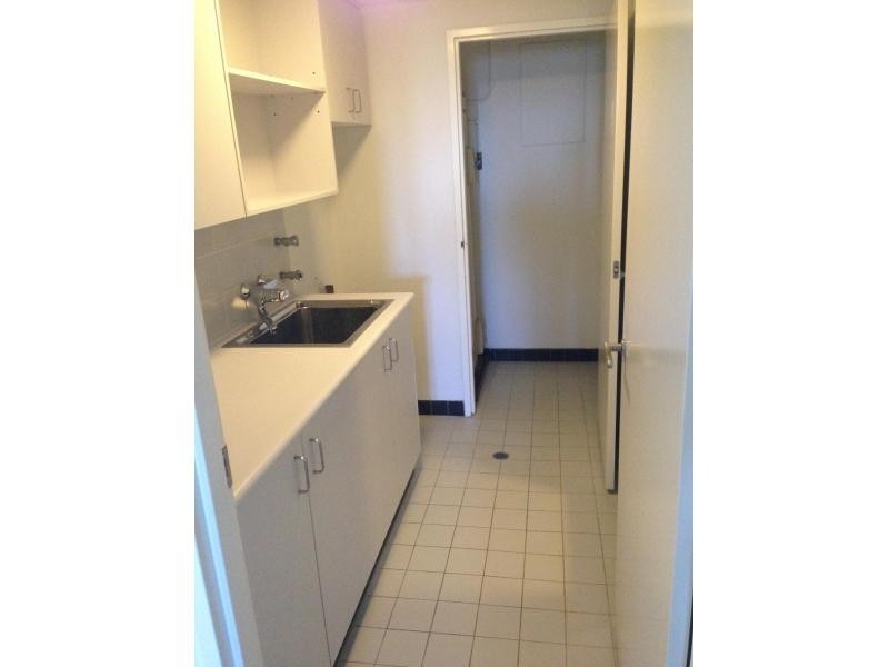 12 Commodore Drive, Paradise Waters QLD 4217