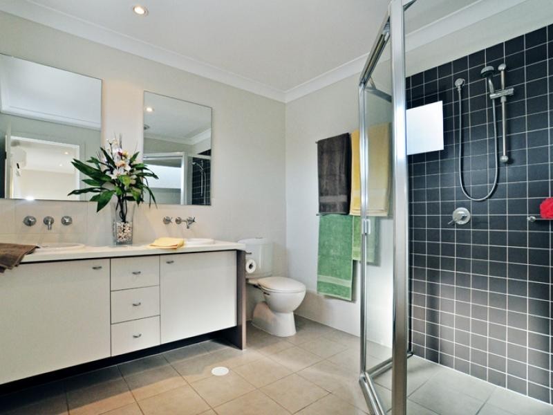 16 Surbiton Court, Carindale QLD 4152