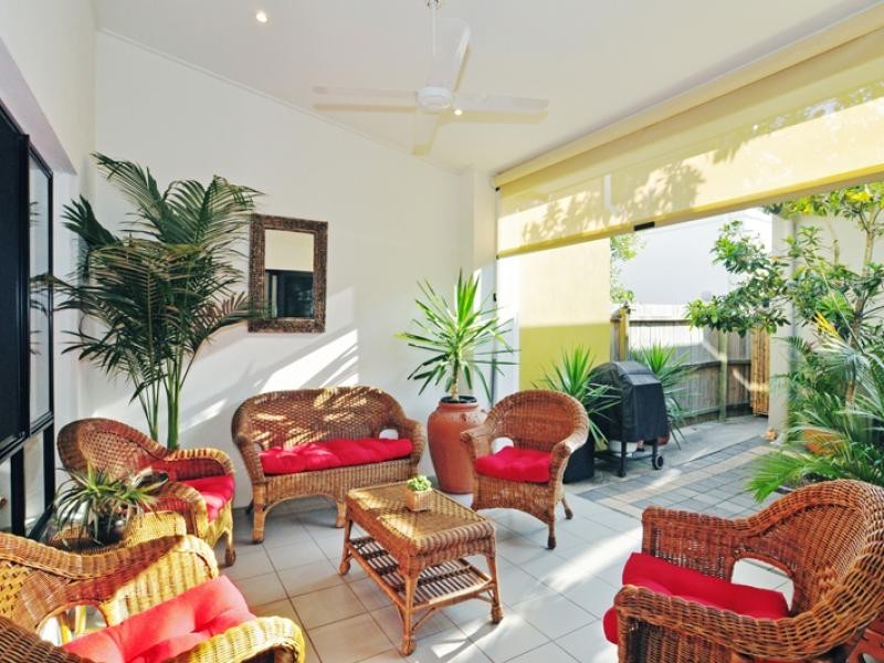 16 Surbiton Court, Carindale QLD 4152