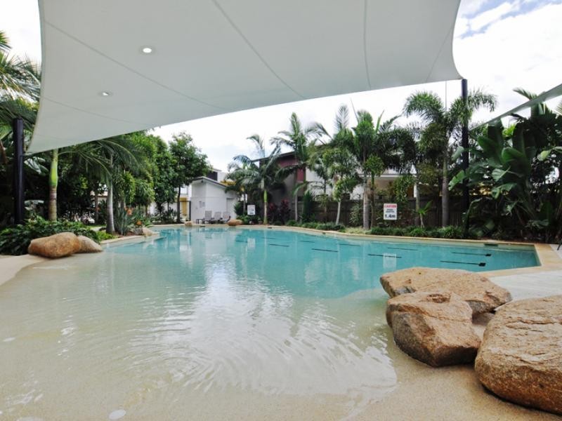 16 Surbiton Court, Carindale QLD 4152