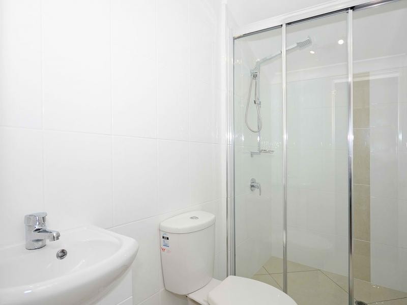 24 View  st, Torquay QLD 4655
