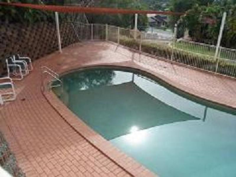 6 Buddy Holly Close, Parkwood QLD 4214