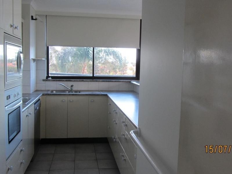 Paradise Waters QLD 4217