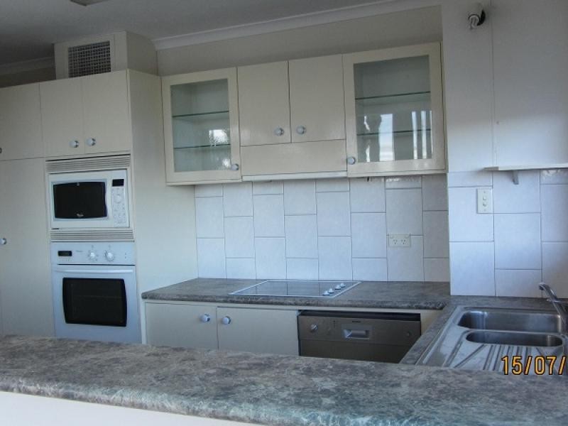 Paradise Waters QLD 4217