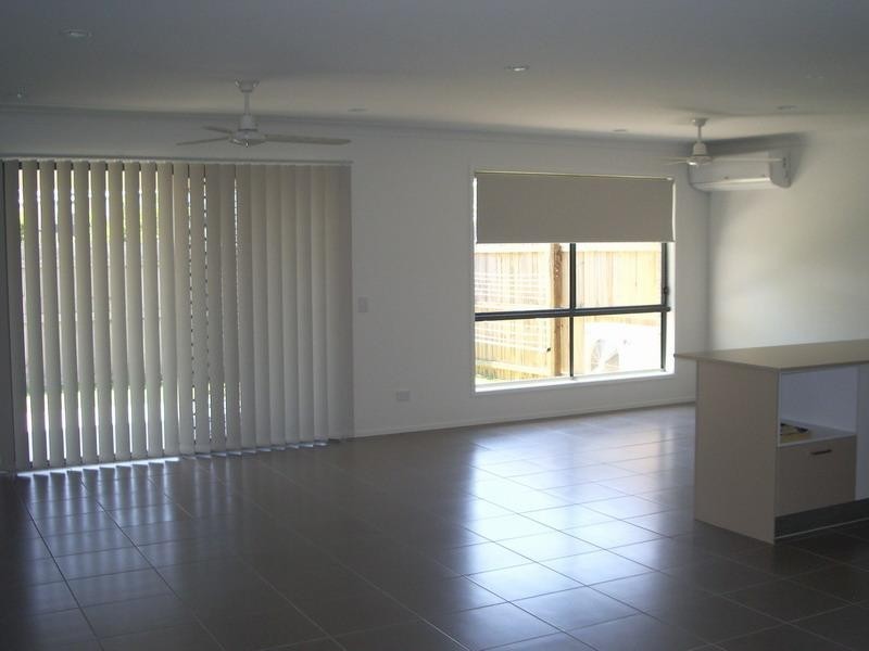 230 Pulgul St, Urangan QLD 4655