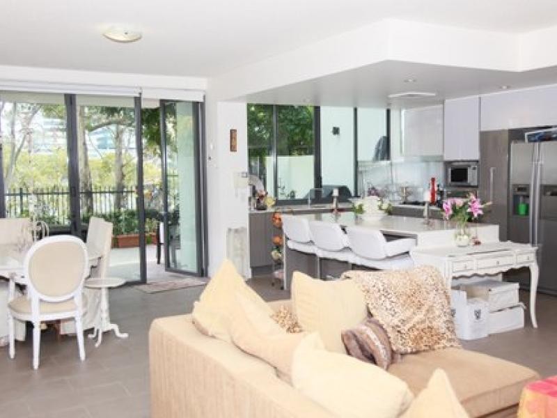 35 Buchanan St, West End QLD 4101