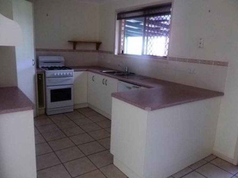 62 CADDY AVE, Urraween QLD 4655