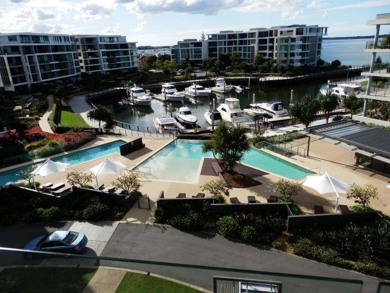 3304/323 Bayview Street, Hollywell QLD 4216