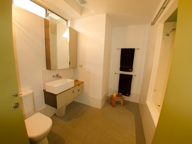 8-16 Skyring Terrace, Teneriffe QLD 4005