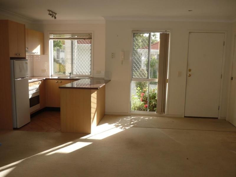 83 Heeb Street, Ashmore QLD 4214