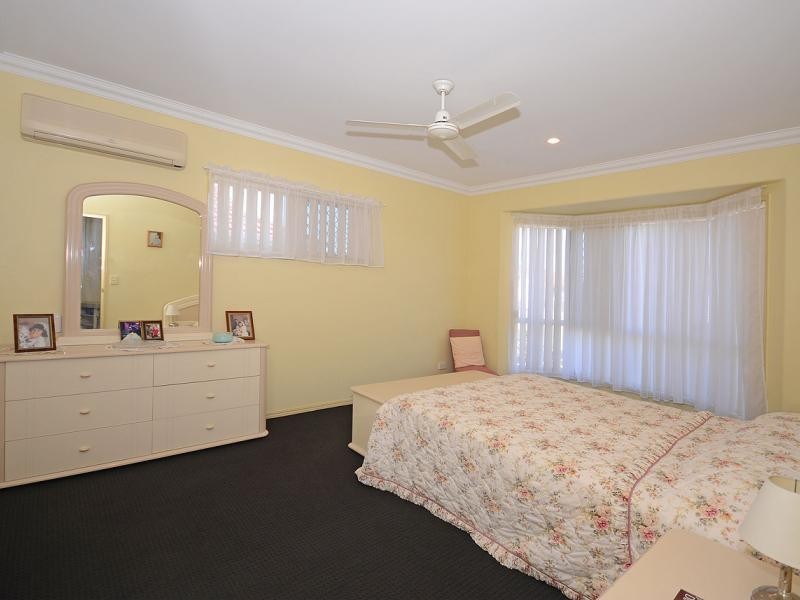 13 Kestrel Court, Eli Waters QLD 4655