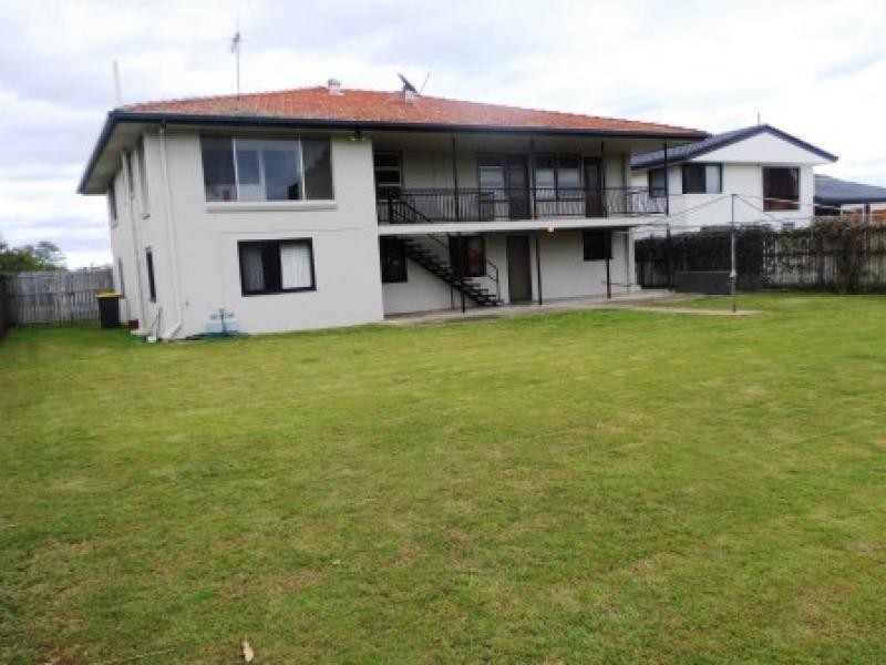 148 Long St, Point Vernon QLD 4655