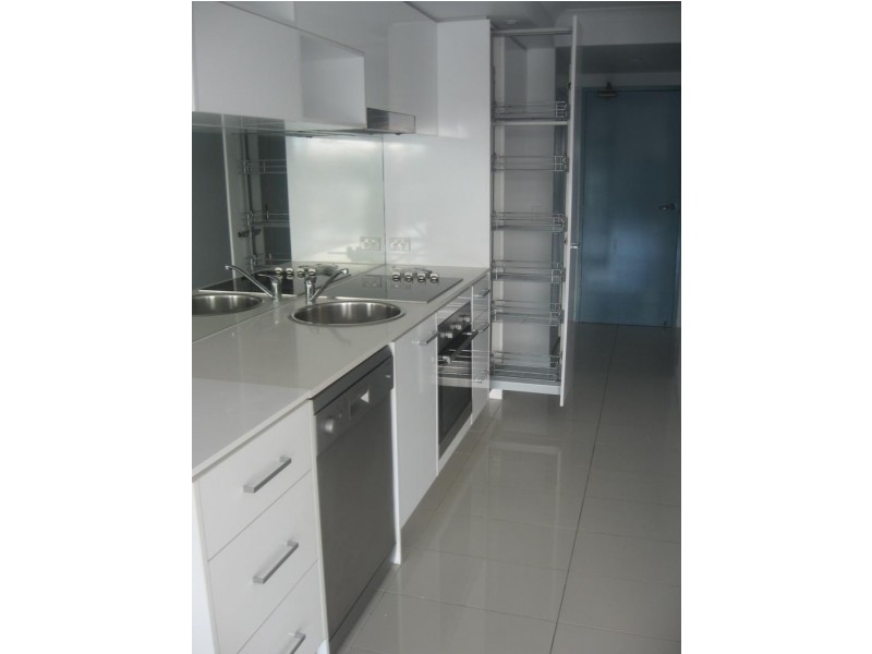 33-37 Madang Crescent, Runaway Bay QLD 4216