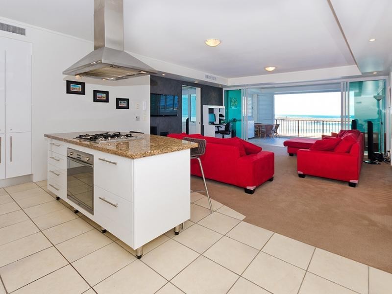 326 Marine Parade, Labrador QLD 4215