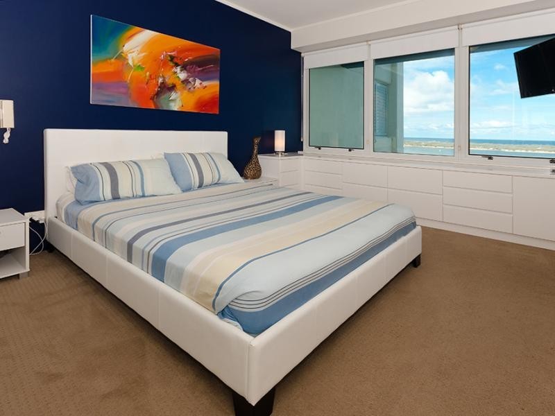326 Marine Parade, Labrador QLD 4215