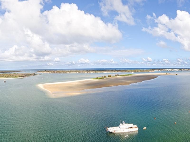 326 Marine Parade, Labrador QLD 4215