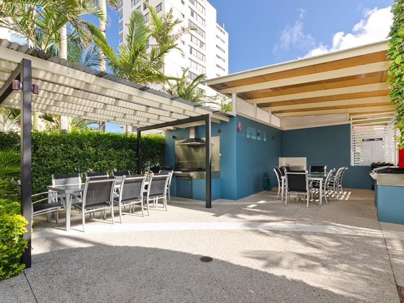 326 Marine Parade, Labrador QLD 4215
