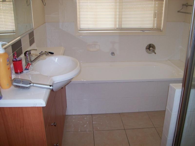 61 Johnston St, Carina QLD 4152