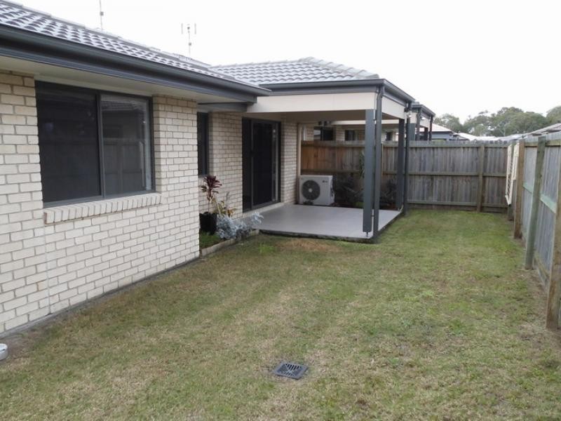 230 Pulgul St, Urangan QLD 4655
