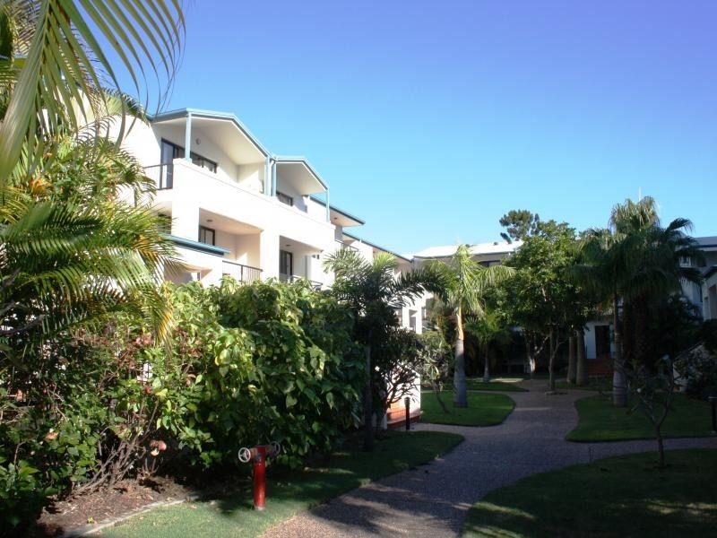 38 Labrador Street, Labrador QLD 4215