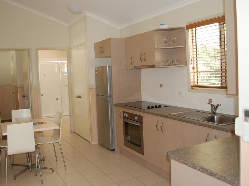 71 Hinde St, Ashmore QLD 4214